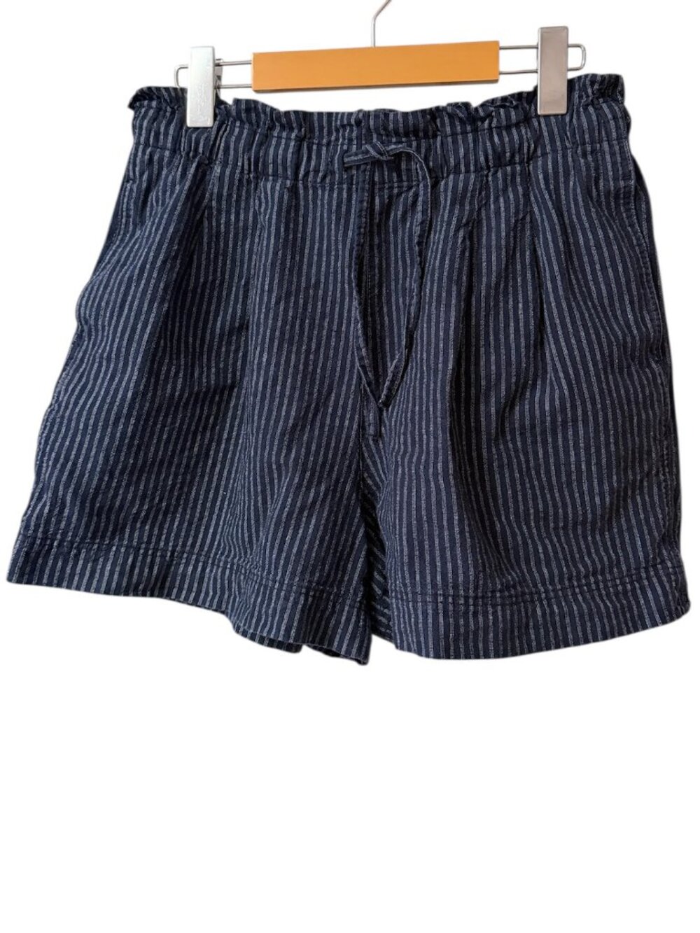 UNIQLO Navy and White Linen Blend Striped Shorts Size M